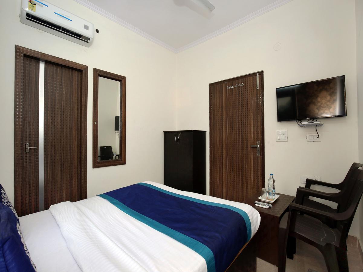 Oyo 10075 Hotel Kaydee Amritsar Exterior photo